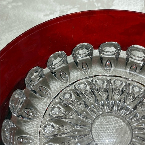 Vintage Elegant Red and Clear Glass Bowl - Picture 4 of 7
